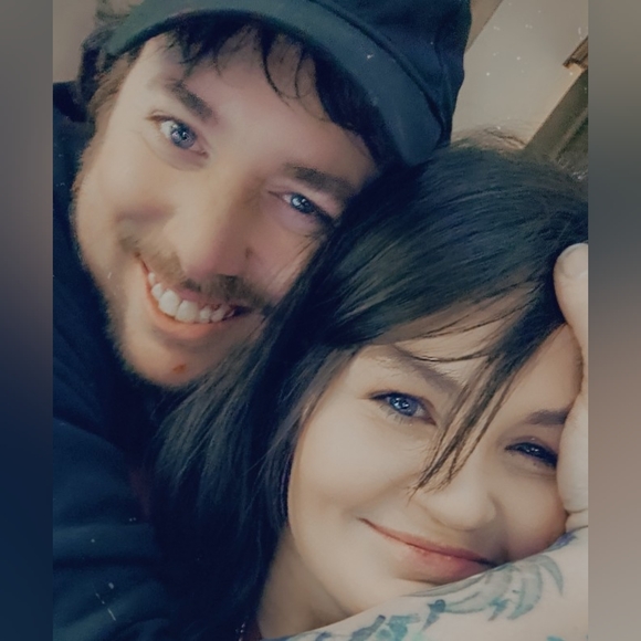 Meet your Posher, Candi - Picture 2 of 2